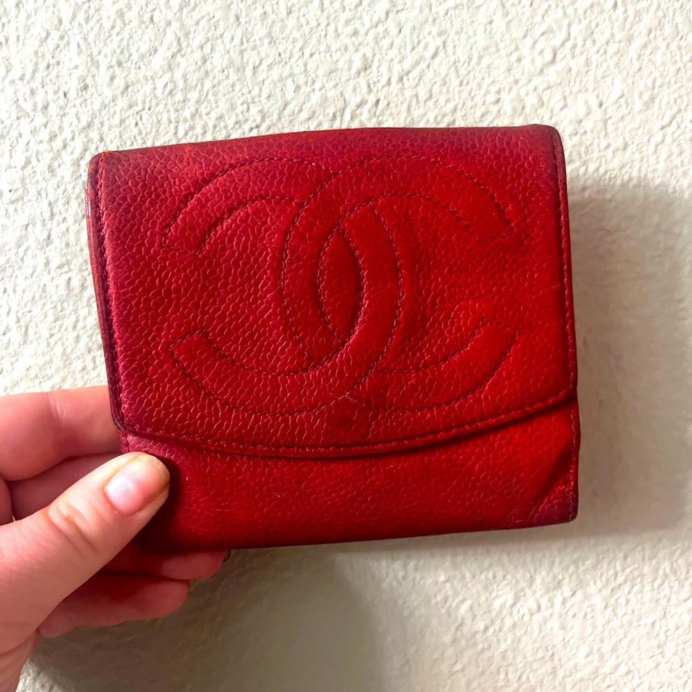 CHANEL Authentic Bifold Wallet Caviar Skin Leather